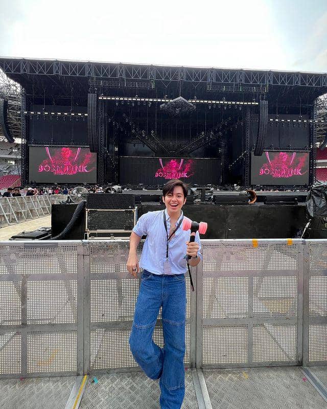 OOTD Artis dan Selebgram Pria Saat Nonton Konser BLACKPINK di Jakarta (Instagram.com/angga)