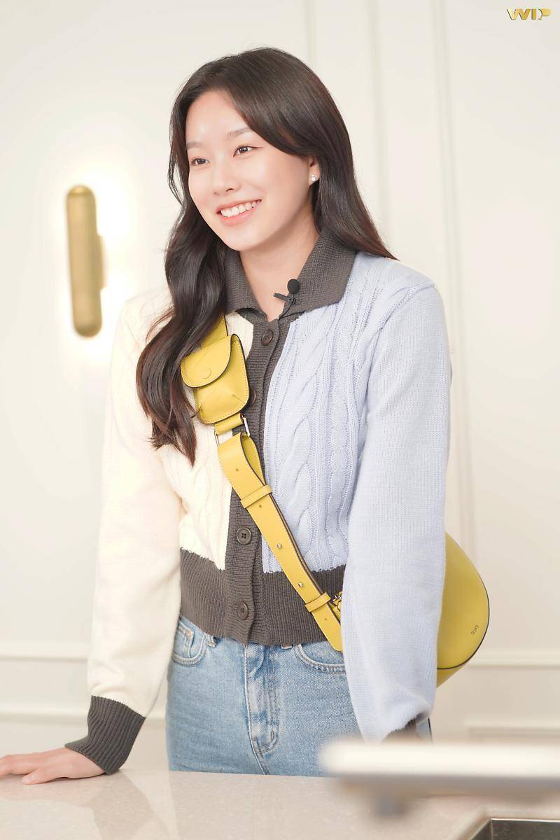 Park Yoo Na (post.naver.com/브라이트엔터테인먼트)