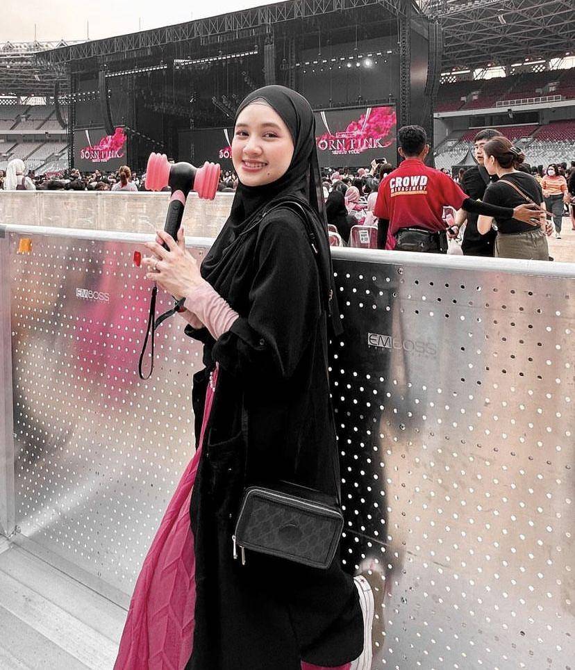 Adinda Amira nonton konser BLACKPINK (instagram.com/adindaamiraa)
