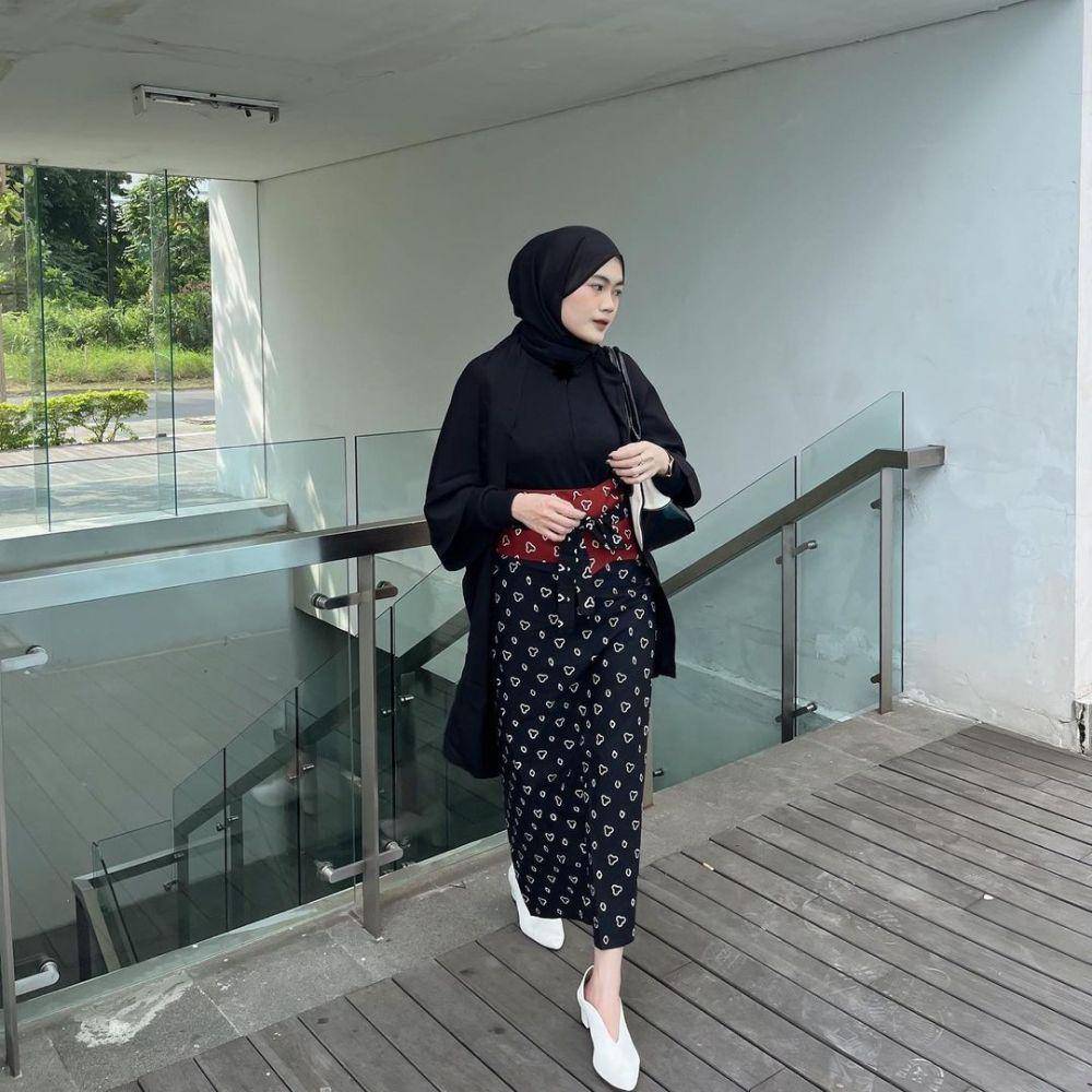 inspirasi OOTD kondangan yang simpel nan elegan (instagram.com/nitaginab)
