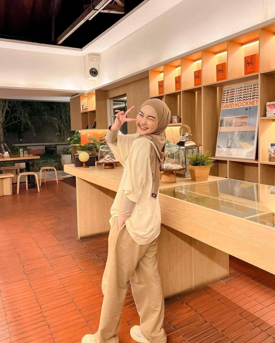 Potret OOTD (Instagram.com/nabilahcil)