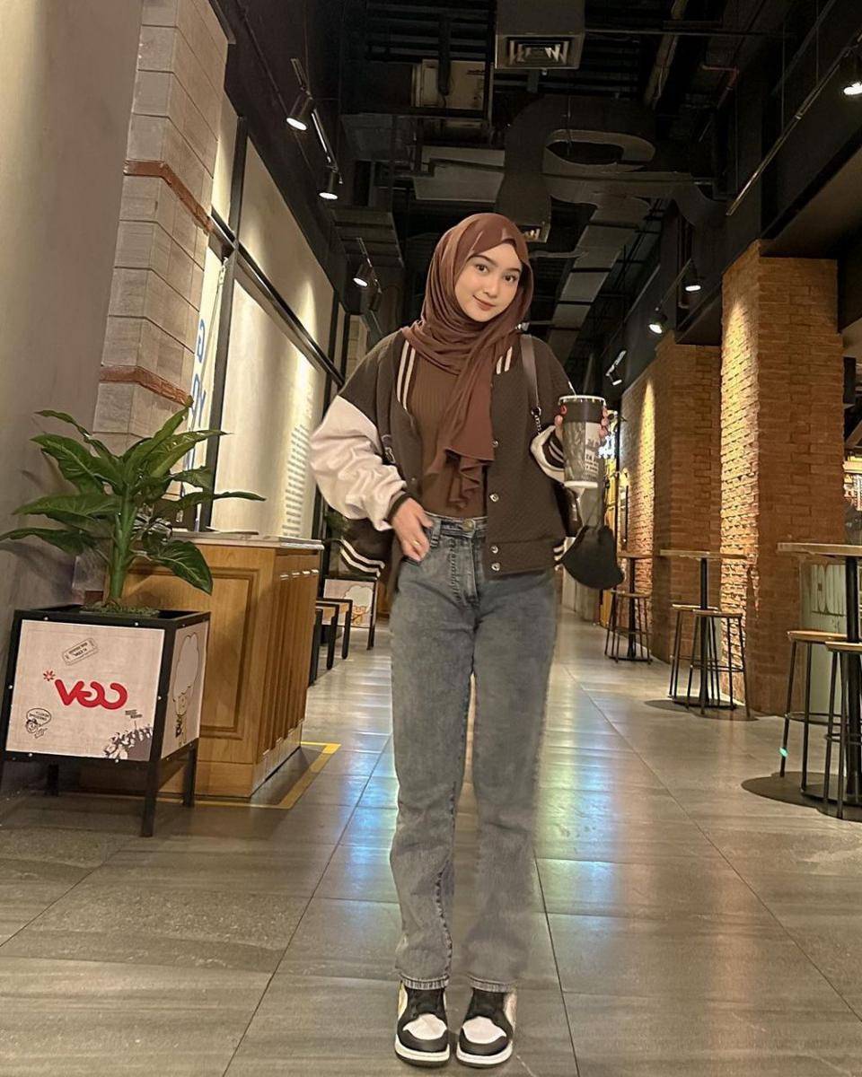Potret OOTD (Instagram.com/nabilahcil)