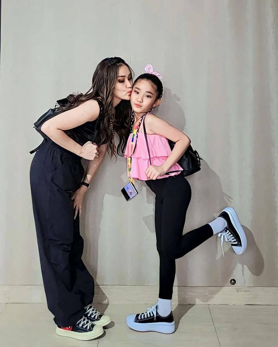 Bilqis di konser BLACKPINK (instagram.com/ayutingting92)