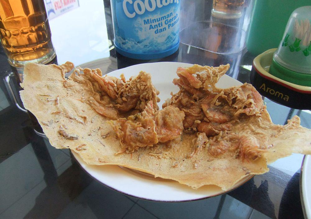 Cara Membuat Peyek Teri, Pelengkap Nasi Kebuli yang Renyah Banget