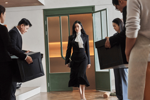 Park Soo Ae di drama Artificial City (dok. JTBC/Artificial City)