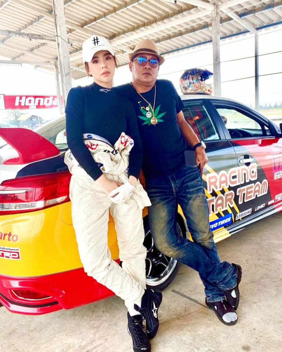 Zani Nipaporn (instagram.com/zanizina)