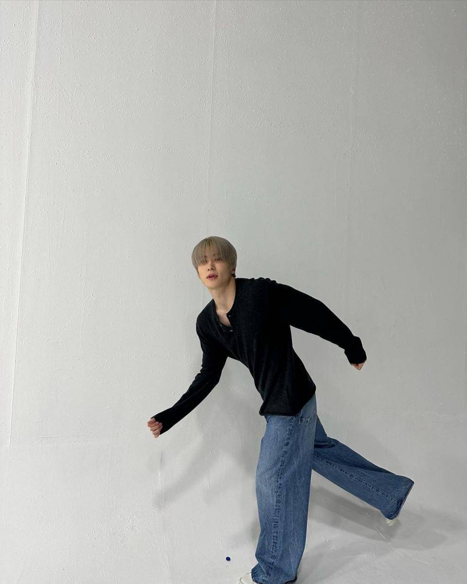 Jaehyun (instagram.com/_jeongjaehyun)
