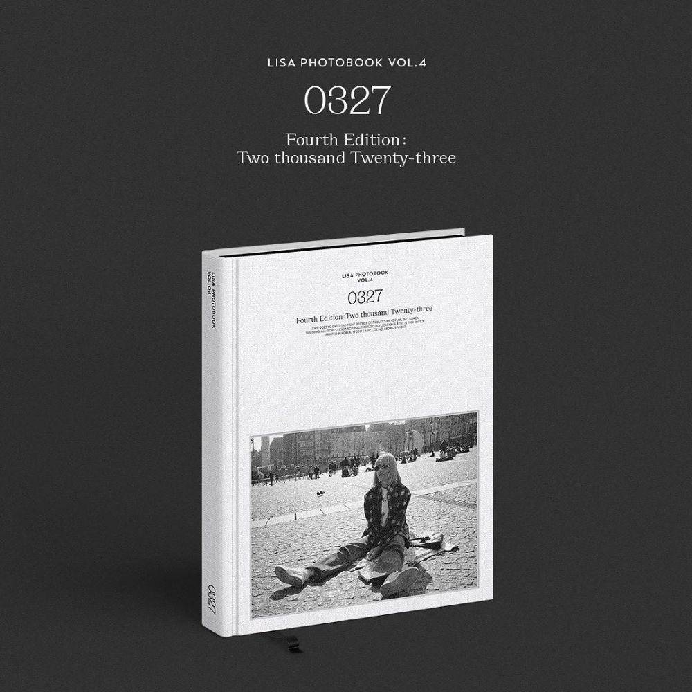 Photobook 0327 oleh Lisa BLACKPINK (instagram.com/blackpinkofficial)