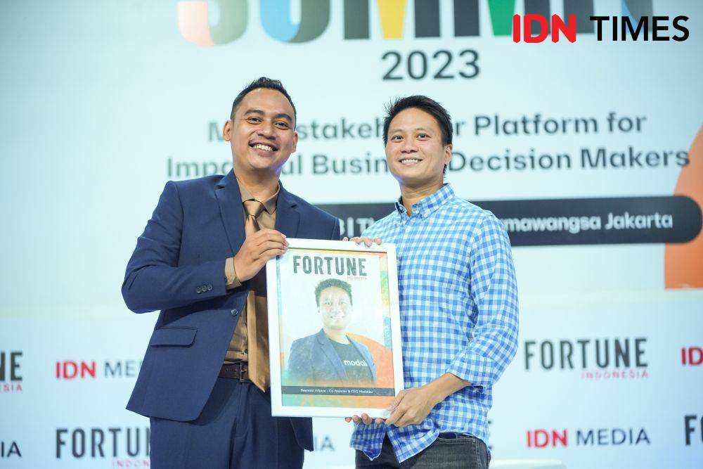 Reynold Wijaya Co-founder & CEO Modalku pada sesi "New Equilibrium of Business" di acara FIS 2023. (IDN Times/Herka Yanis)