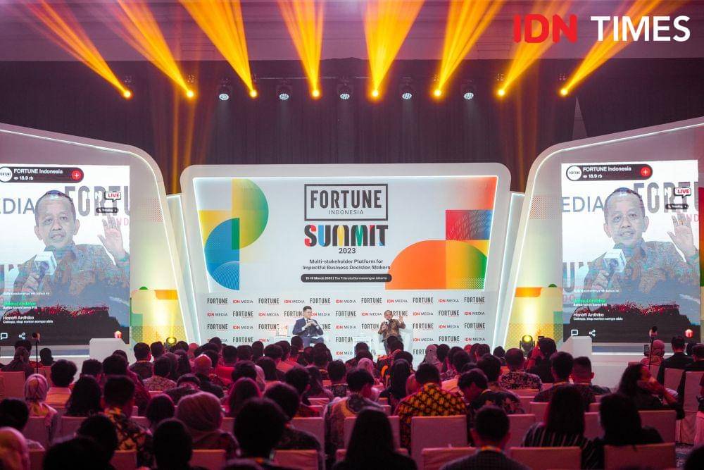 Bahlil Lahadalia, Menteri Investasi dalam sesi "How to Attract and Win Back Your Investors" di FIS 2023. (IDN Times/Herka Yanis)