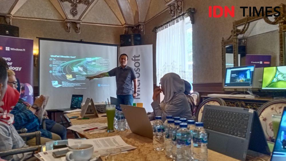 Rangkaian Laptop Lenovo Terbaru, Dukung Gaya Hidup Hybrid Palembang