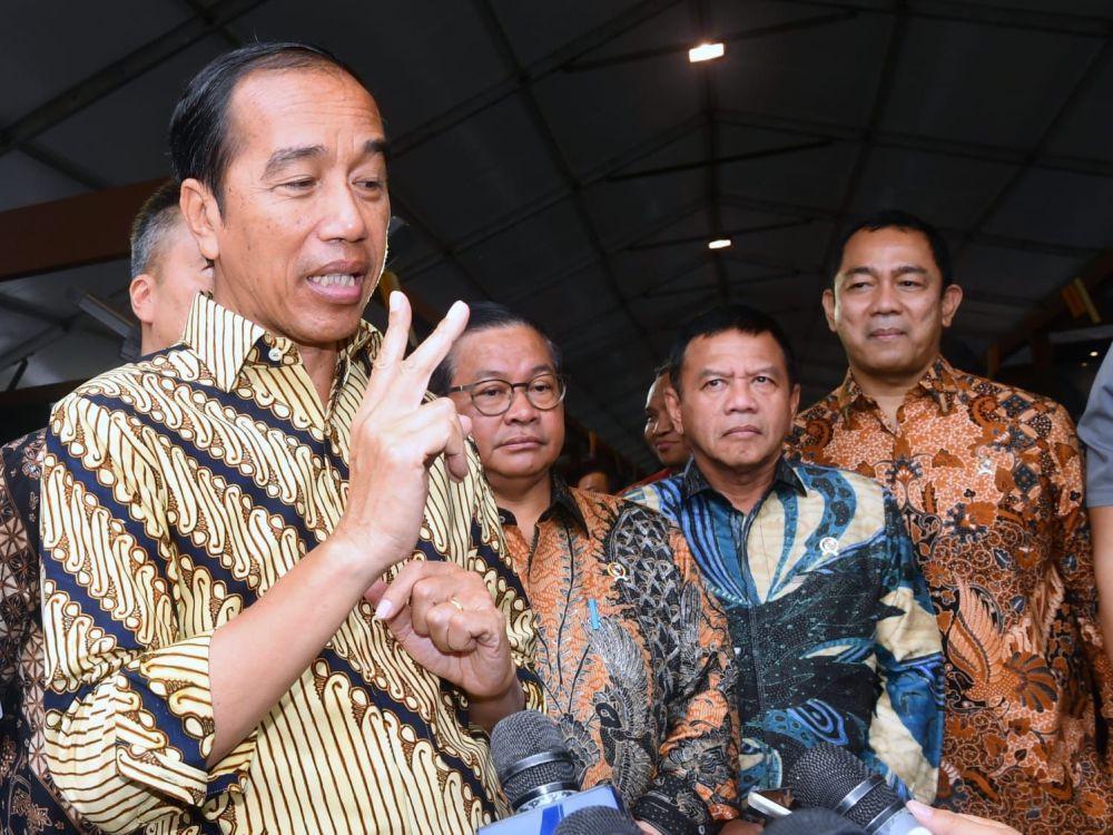 Jokowi Perintahkan Semua Lembaga Beli Produk Dalam Negeri di E-Katalog