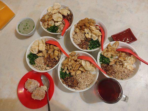 Bubur Ayam Agus (google.com/maps/Roda Dan Roti)