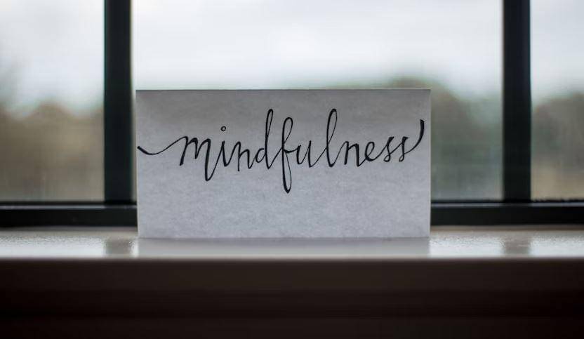 ilustrasi mindfulness (unsplash.com/Lesly Juarez)