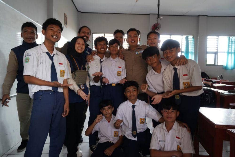 Aksi Inspiratif Siswa di Tasikmalaya, JQR Salurkan Dana Pendidikan