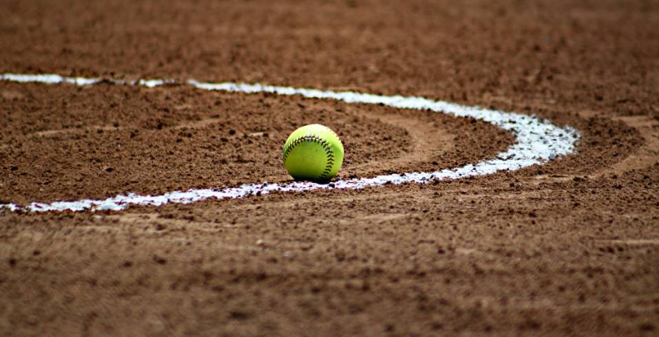 ilustrasi bola softball (Pexels.com/Pixabay)