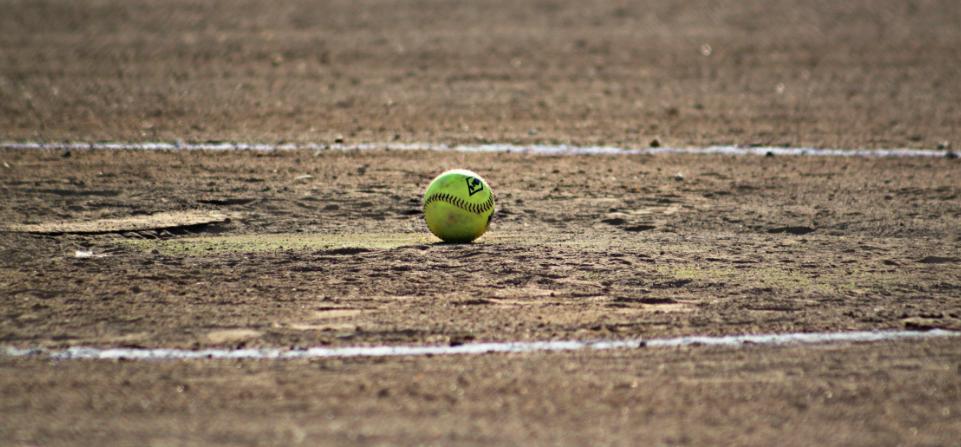 ilustrasi bola softball (Pexels.com/Pixabay)