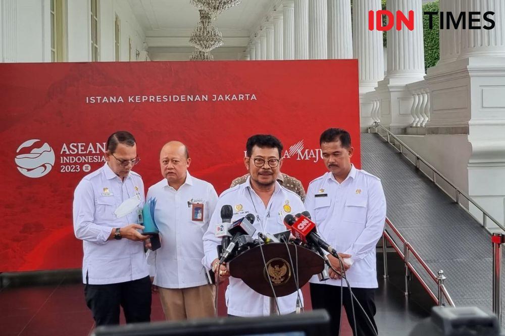 Jokowi Minta Mentan Selesaikan Masalah Pupuk dalam 3 Bulan