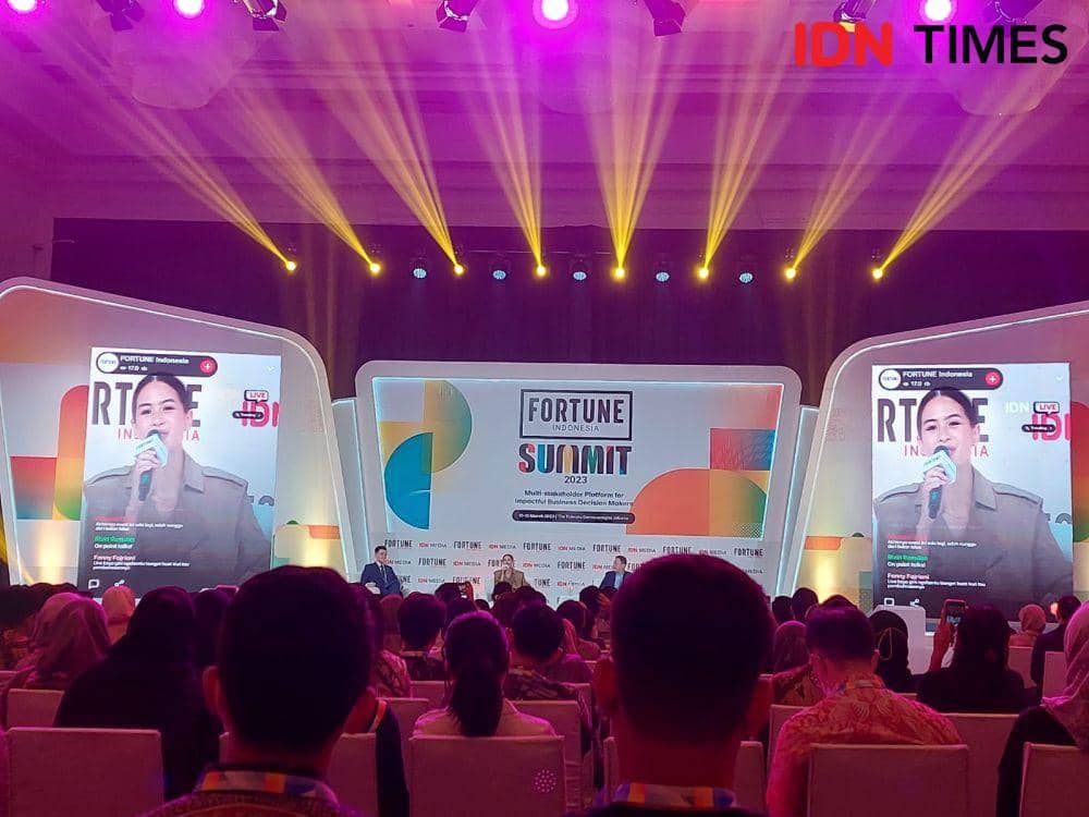 Maudy Ayunda di FORTUNE Indonesia Summit 2023 hari pertama, di The Tribrata, Jakarta, pada Rabu (15/3/2023). (Dok. IDN Times/Erfah Nanda)