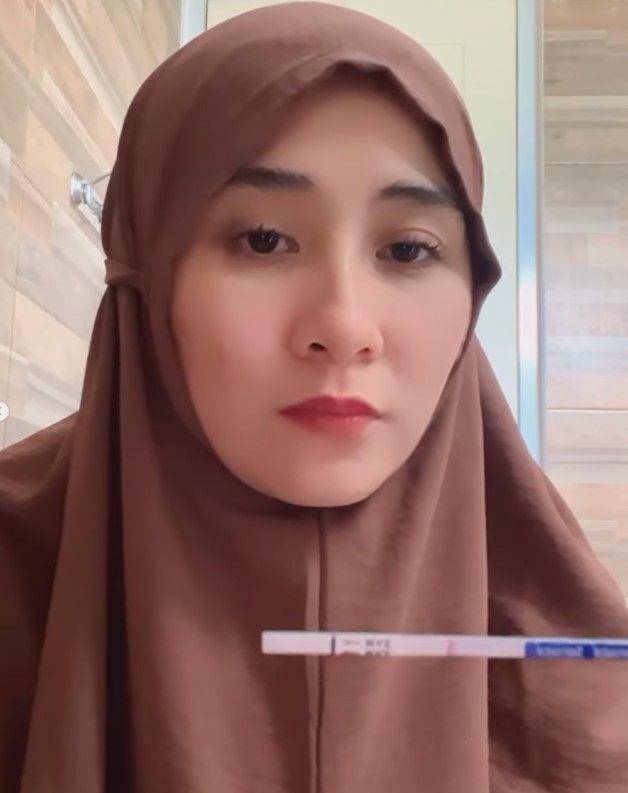 Ryana Dea umumkan kehamilan (Instagram.com/ryana_dea)