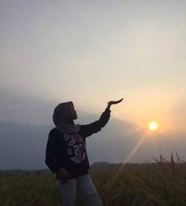 gagal foto estetik (twitter.com/tanya2rl)