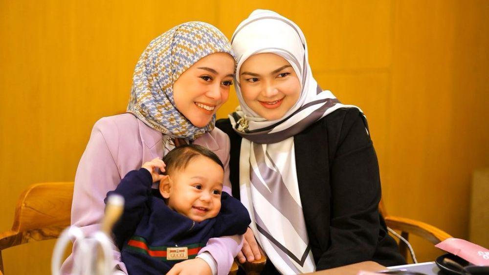 9 Momen Manis Lesti Kejora Bertemu Siti Nurhaliza, Nyanyi Bareng!