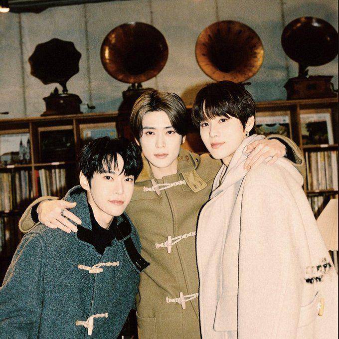 Doyoung, Jaehyun, dan Jungwoo di video Christmas carol medley (Instagram.com/do0_nct)