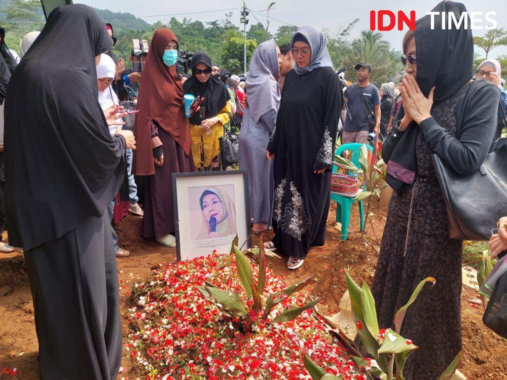 5 Momen Terakhir Nani Wijaya yang Diungkap Keluarga & Sahabat