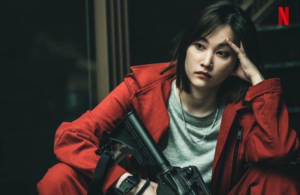 Jeon Jeong Seo di drama Money Heist: Korea (instagram.com/netflixkr)