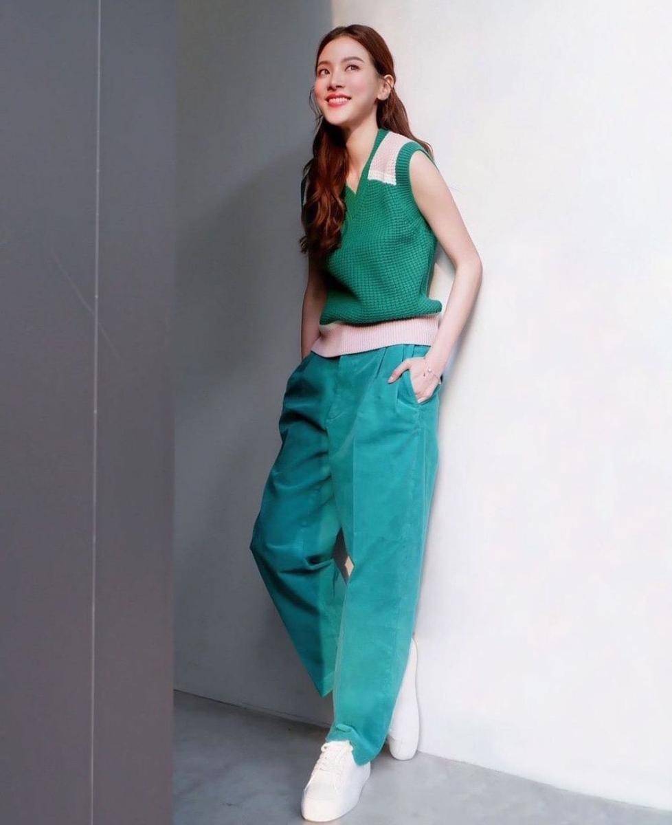 Baifern Pimchanok (instagram.com/baifernbah)