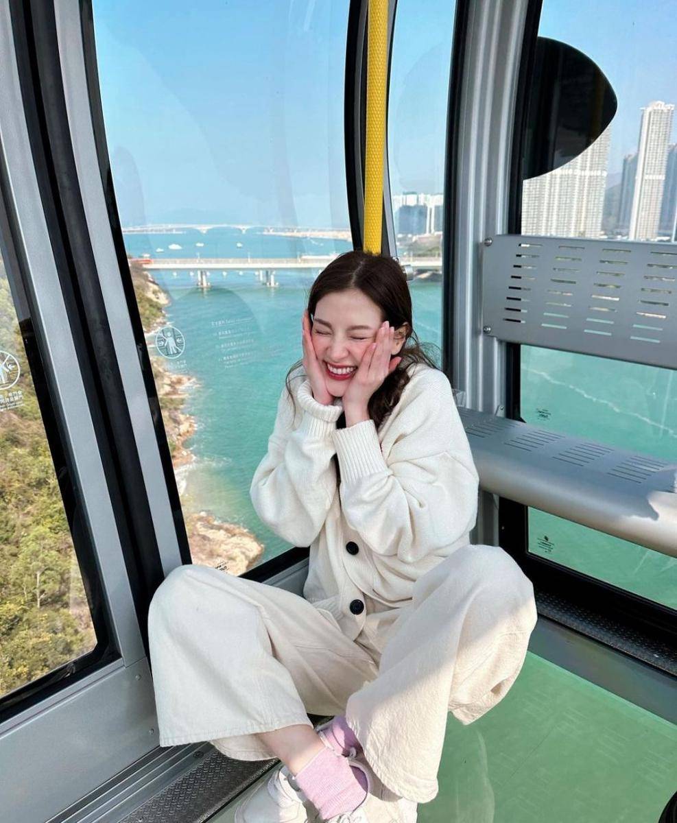Baifern Pimchanok (instagram.com/baifernbah)