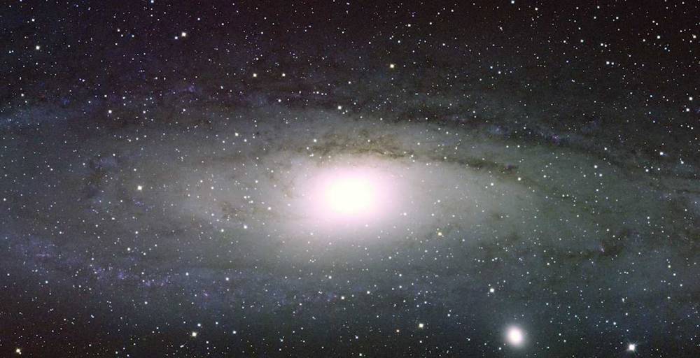 Galaksi Andromeda (youtube.com/SEA)