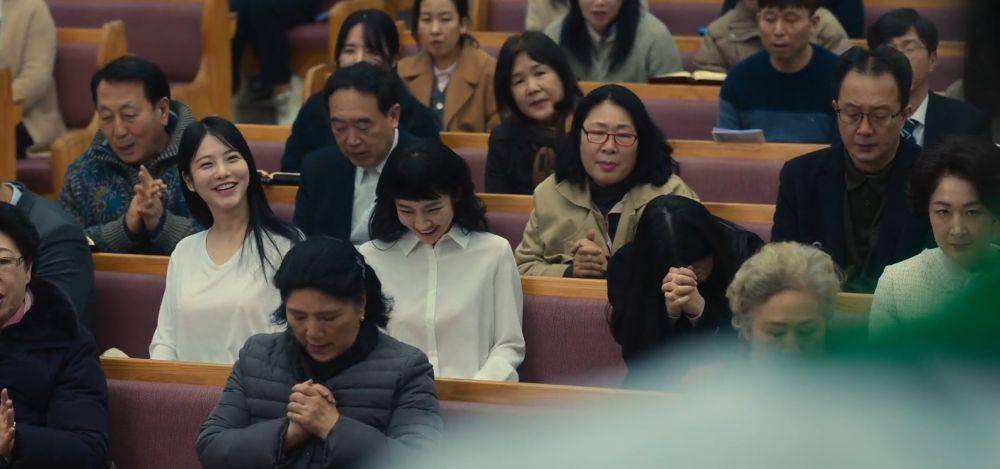 Shin Ye Eun dan Song Ji Woo di The Glory 