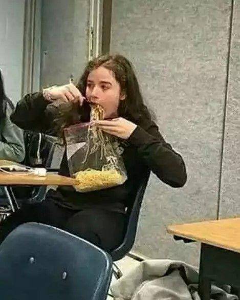 momen ajaib di bangku belakang kelas (twitter.com/txtdaripelajar)