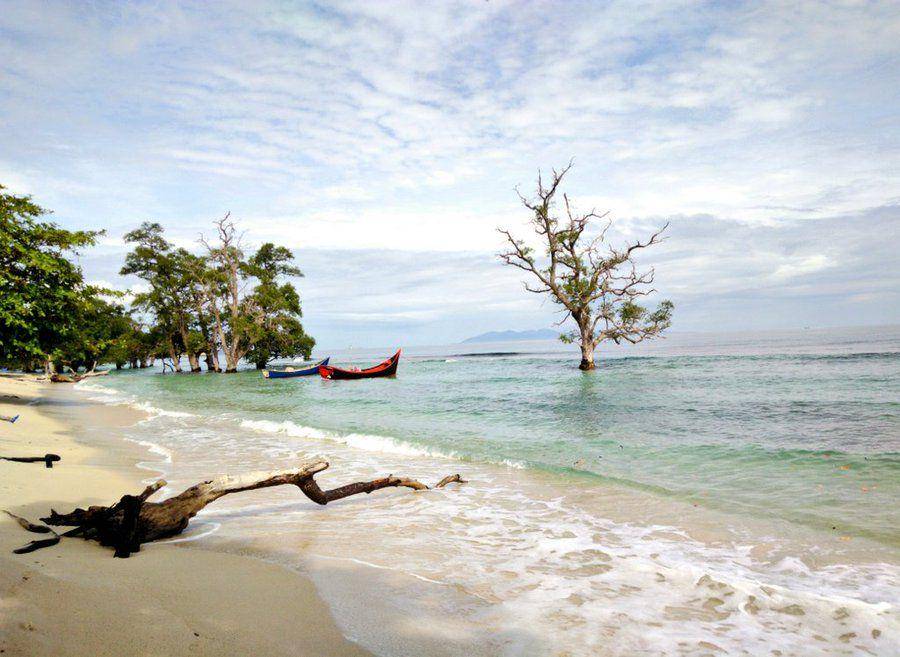 Pantai Lhok Mee (Twitter.com/iloveaceh)