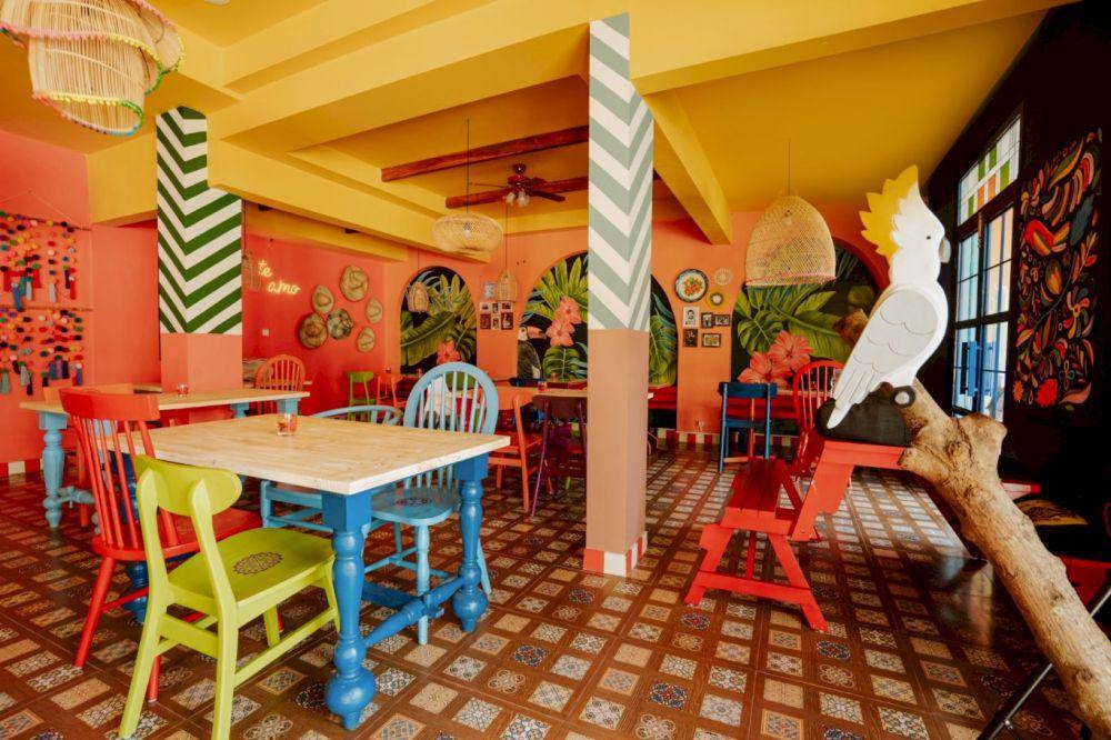 Por Aqui Stay & Dine (por-aqui.com)