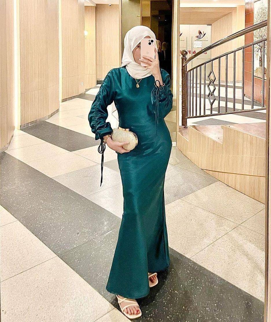 Dress Hijau Gelap (instagram.com/oliviaaptr)
