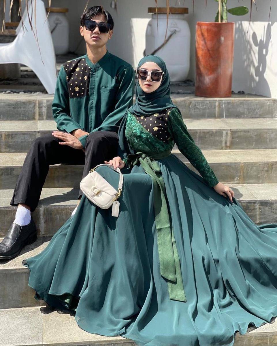 Dress Hijau Gelap (instagram.com/wendaamalia)