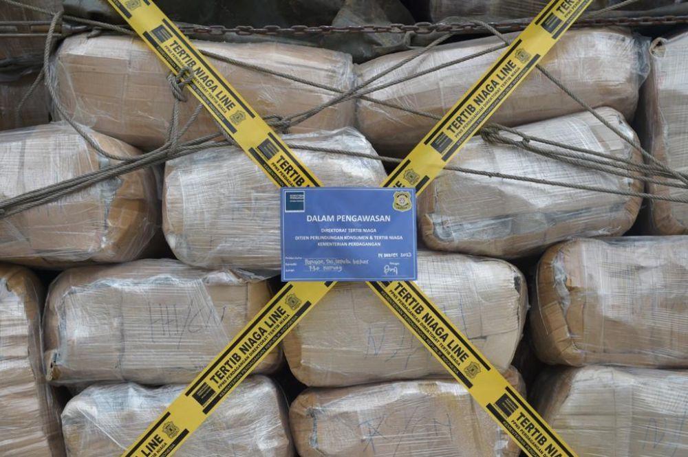 Impor Pakaian Bekas Dilarang, Kenapa BPS Masih Catat Transaksinya?