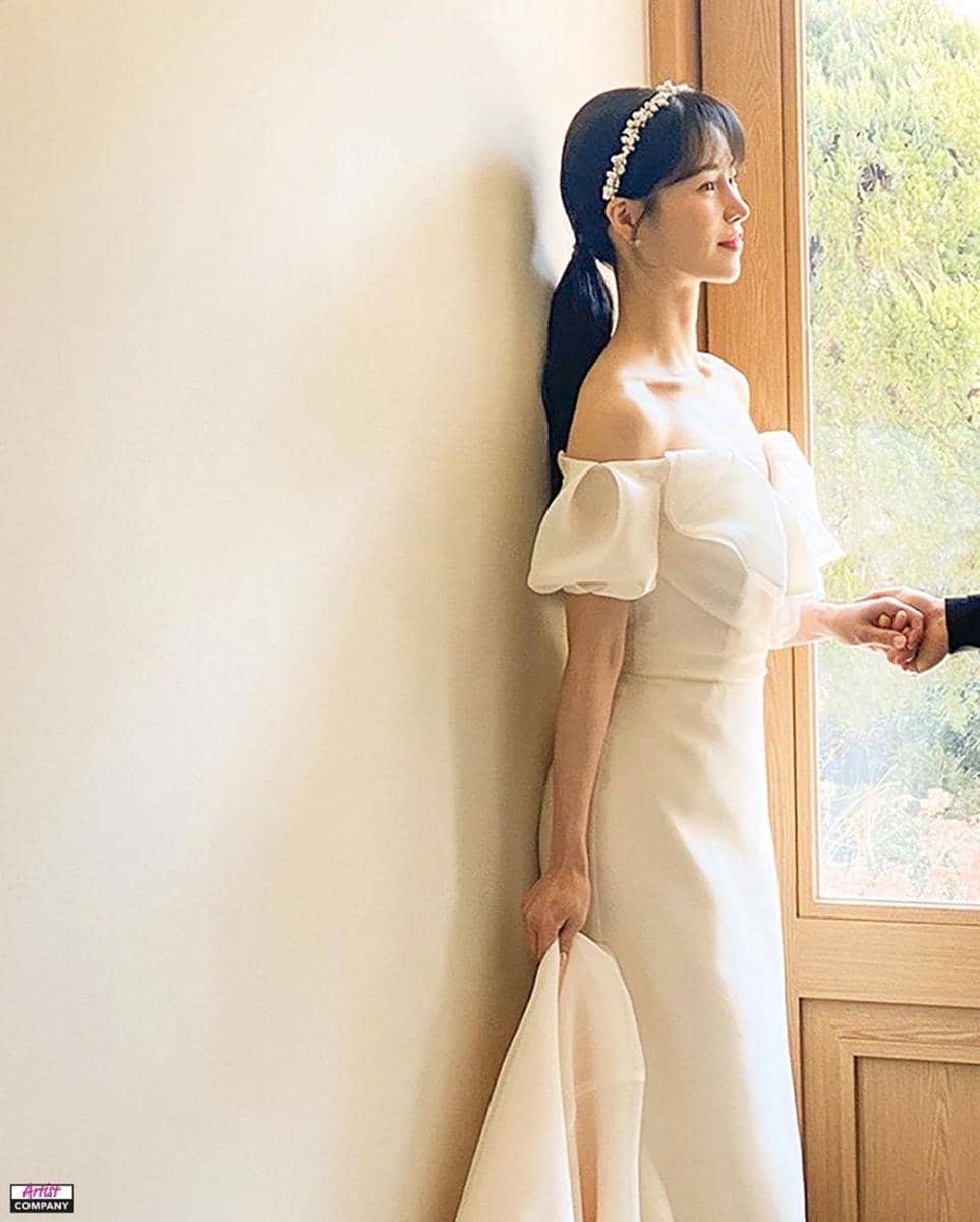 Lim Ji Yeon di balik drakor The Glory (instagram.com/artistofficialcompany)