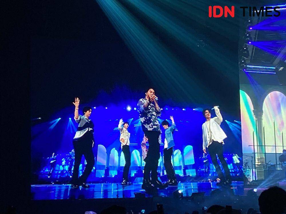 TREASURE tampil di konser hari pertama (dok.IDN Times/Stephanie Risyana)