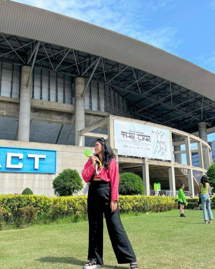 OOTD konser (instagram.com/robiatul__)
