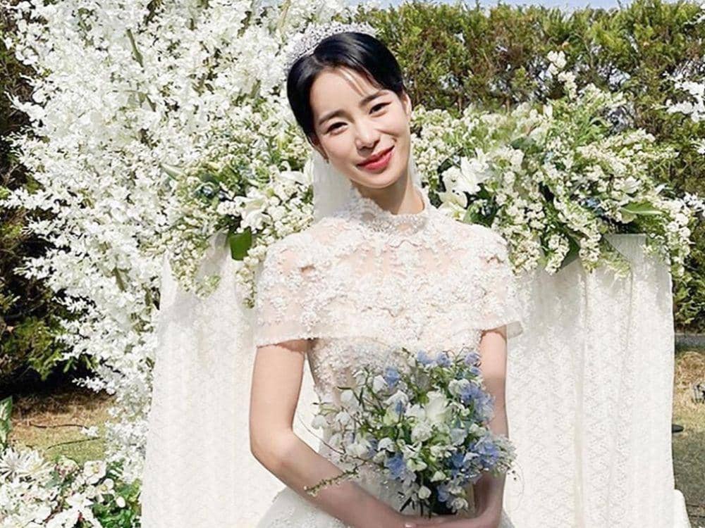 10 Momen Bahagia Lim Ji Yeon Jadi Pengantin di The Glory, Senyum Terus