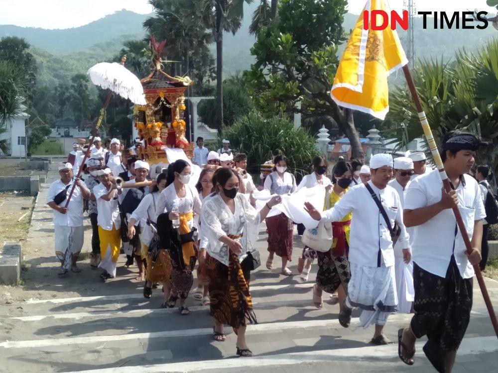 Umat Hindu DIY Gelar Upacara Melasti di Pantai Parangkusumo