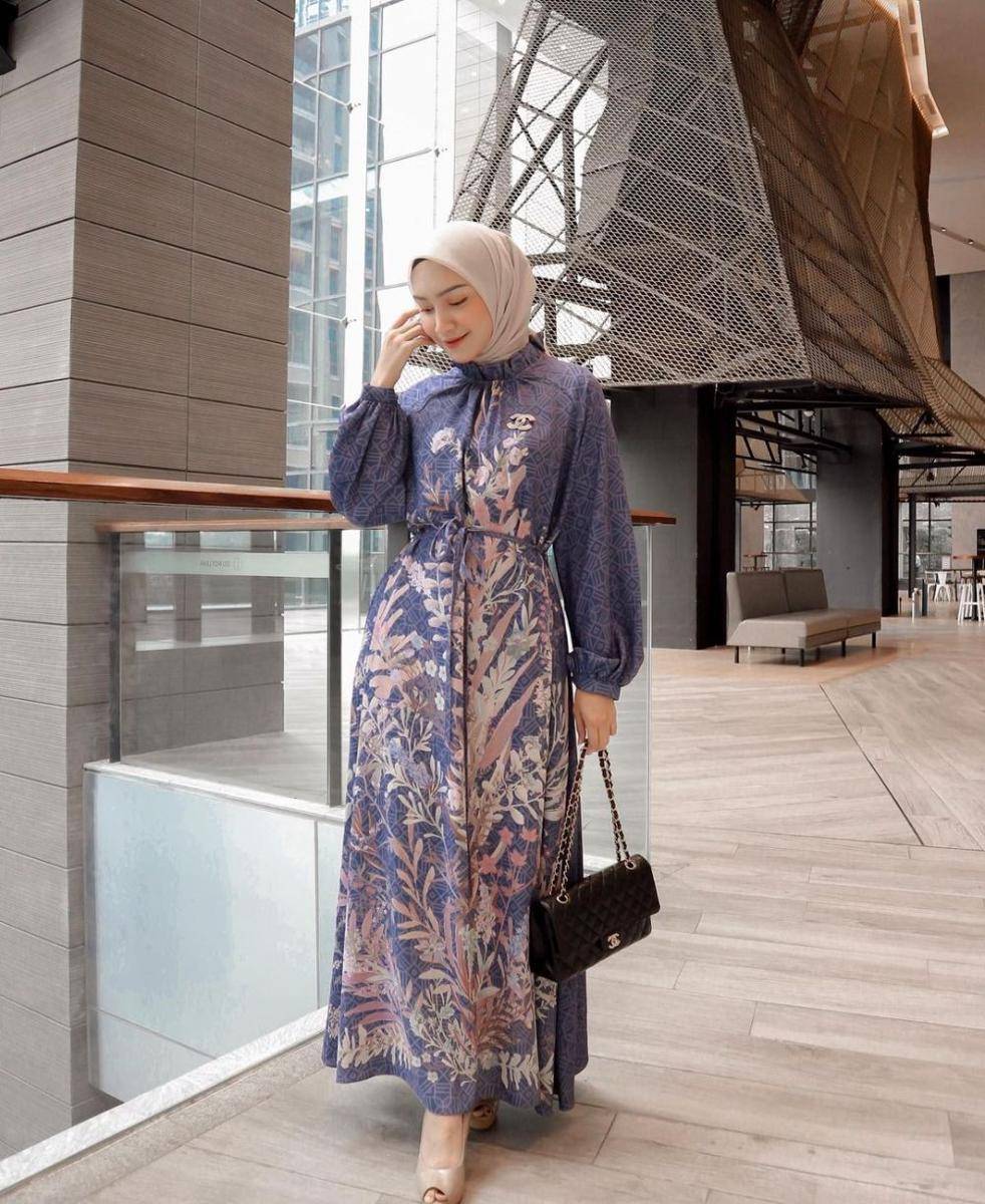 style kondangan full motif (instagram.com/melodyprima)