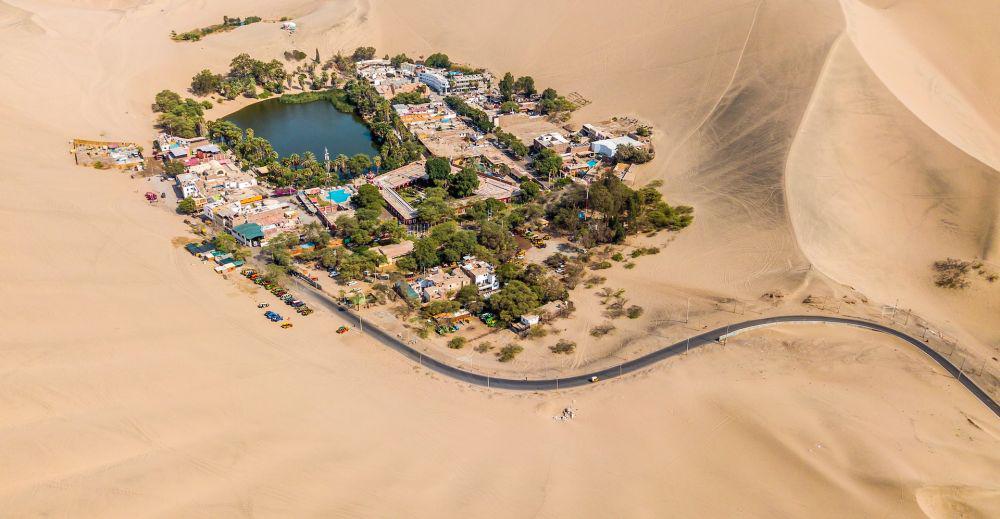 10 Oasis Terindah di Dunia, Keajaiban di Tengah Padang Pasir