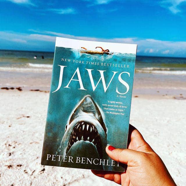 6 Buku Terkenal yang Bikin Pengarang Menyesal Menulisnya