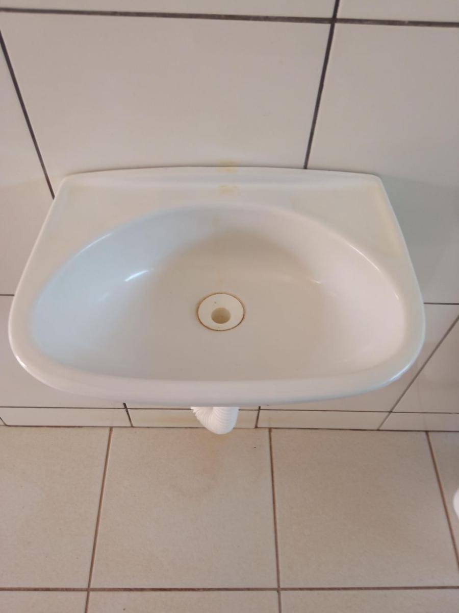 potret wastafel nyeleneh (reddit.com/user/ChaisawInsect)