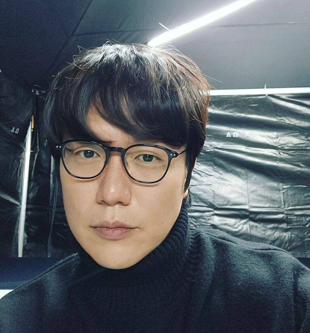 Sung Si Kyung (instagram.com/mayersung)
