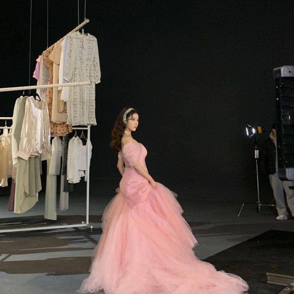 potret IU (instagram.com/dlwlrma)